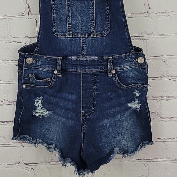 U2B Urban Basics Overall Shorts Size Medium Stretchy Distressed Medium wash - Picture 4 of 7
